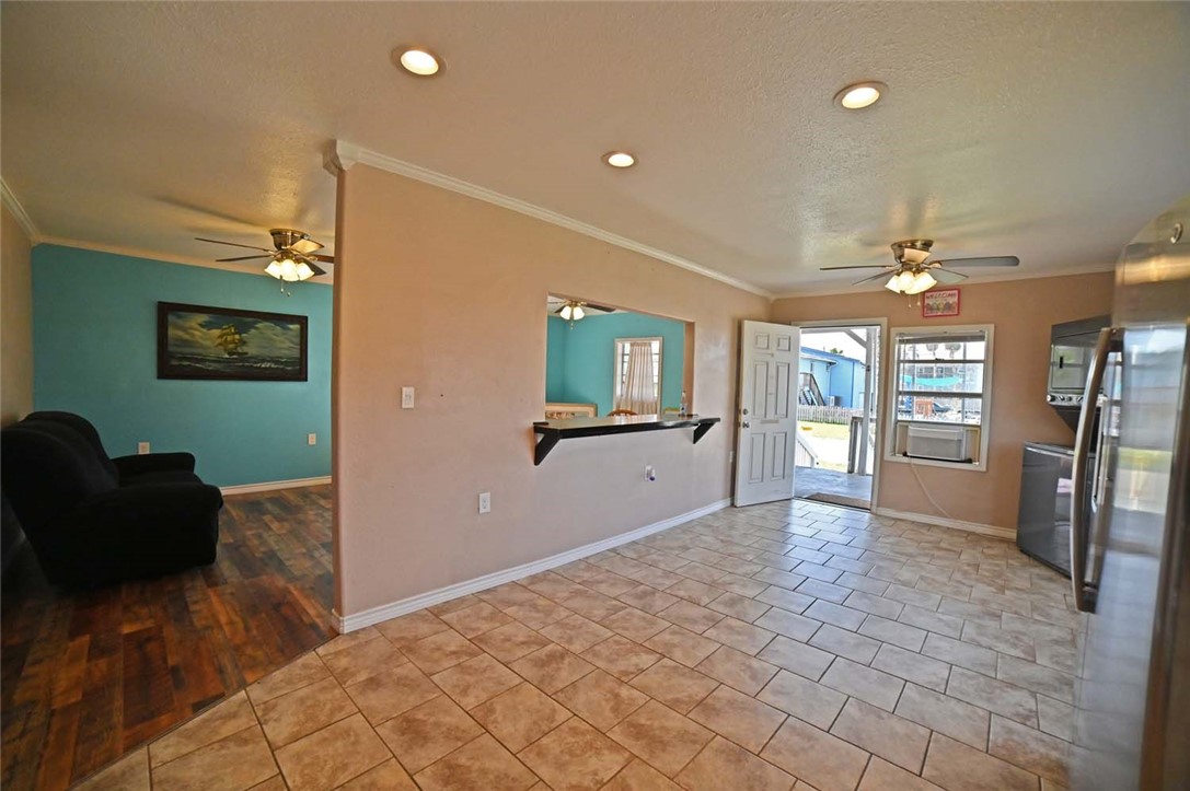 317 Leslie Lane Property Photo 13