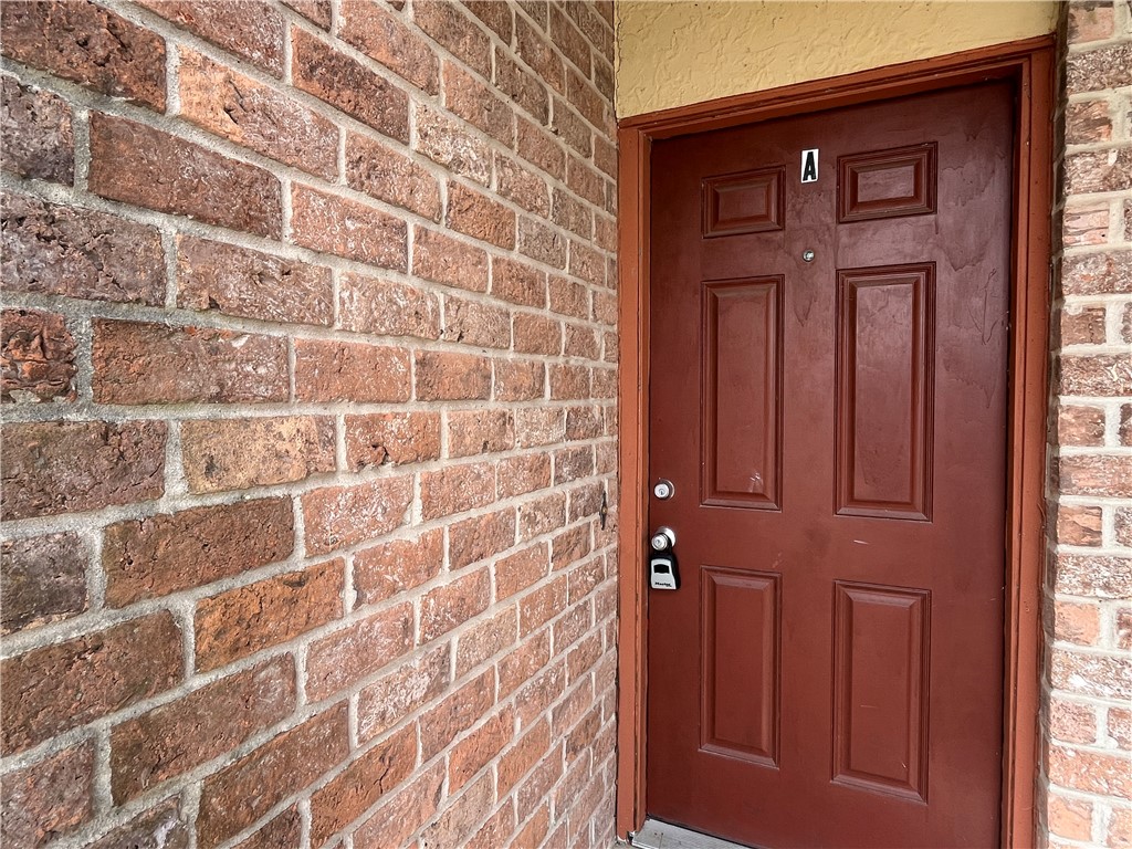 6533 Long Meadow Dr Property Photo 2