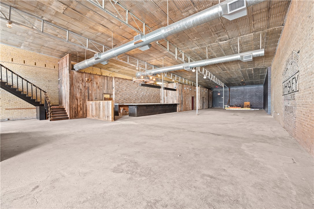 221 E Kleberg Ave Property Photo 4
