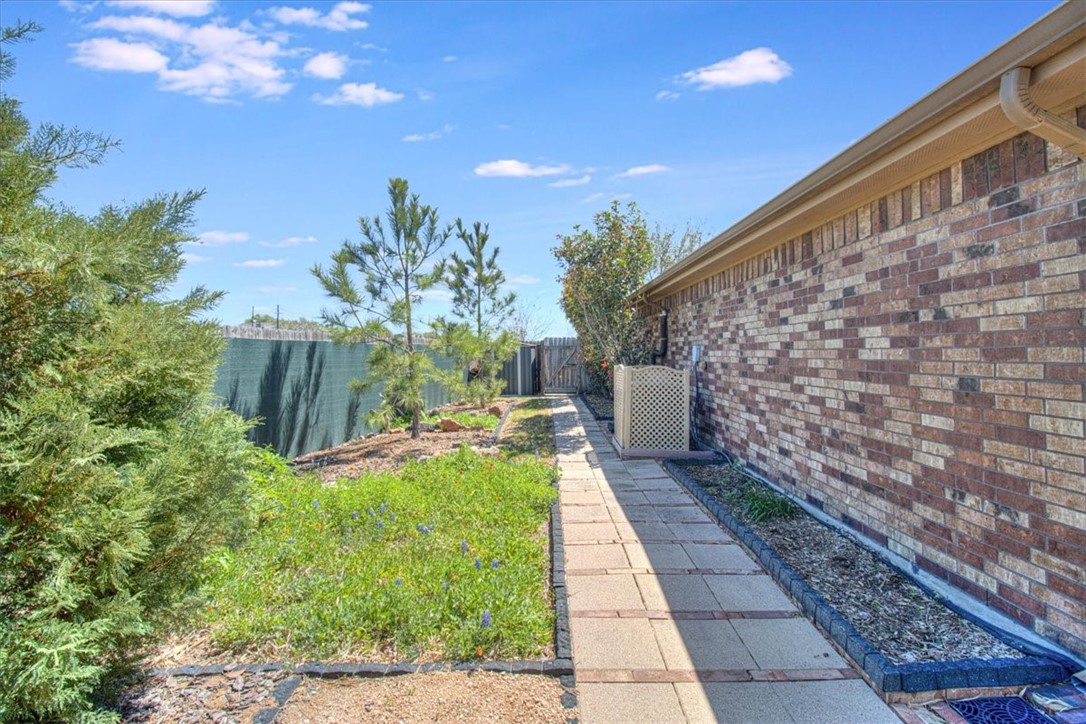 4750 Grand Junction Dr 40 Property Photo 36