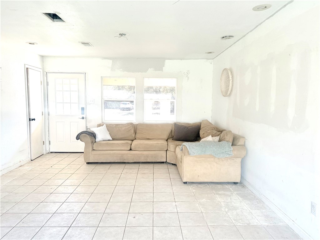 1510 W Terrace Blvd Property Photo 4