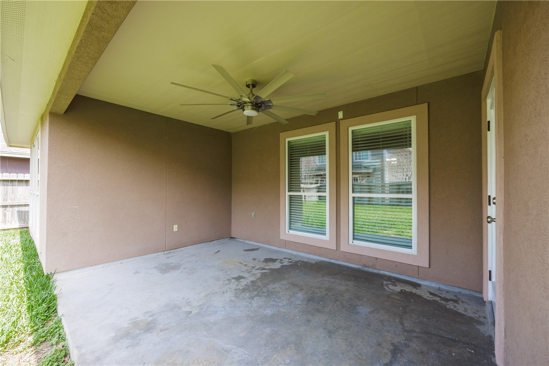 1921 Woodbend Dr Property Photo 30