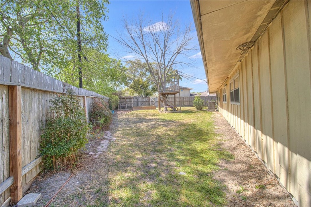 2625 Linn St Property Photo 34