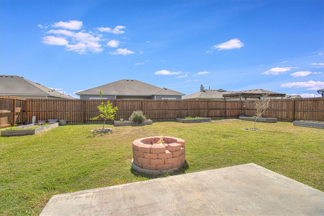 2226 Ruby Dr Property Photo 34