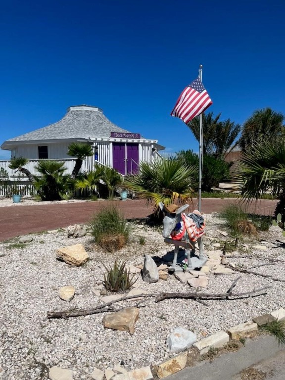 1878 Bay Shore Dr Property Photo