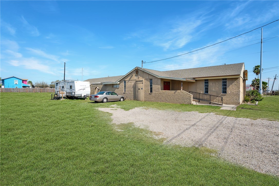 510 Nas Dr Property Photo 3