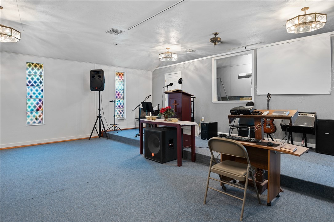510 Nas Dr Property Photo 16