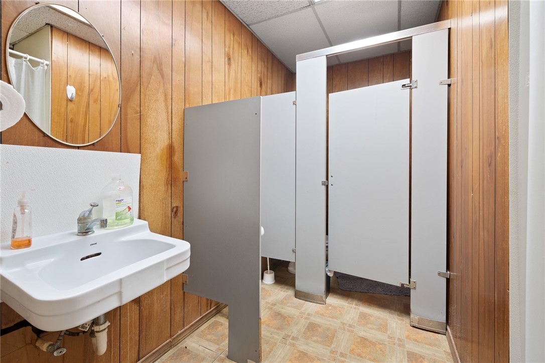 510 Nas Dr Property Photo 34