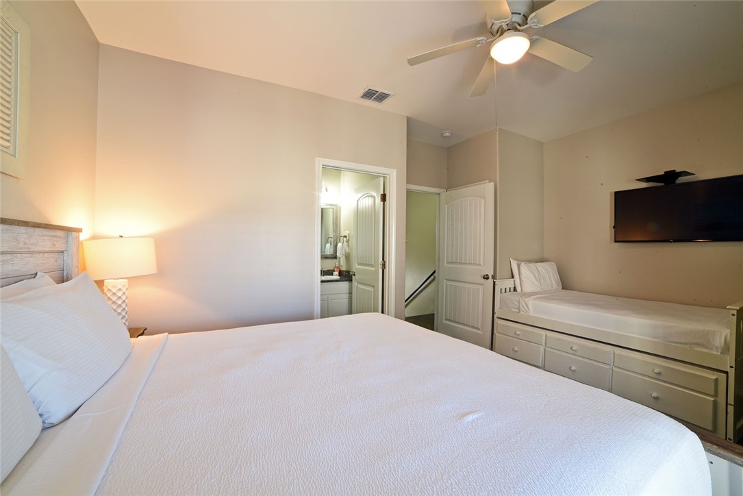14911 Packery View Loop Property Photo 13