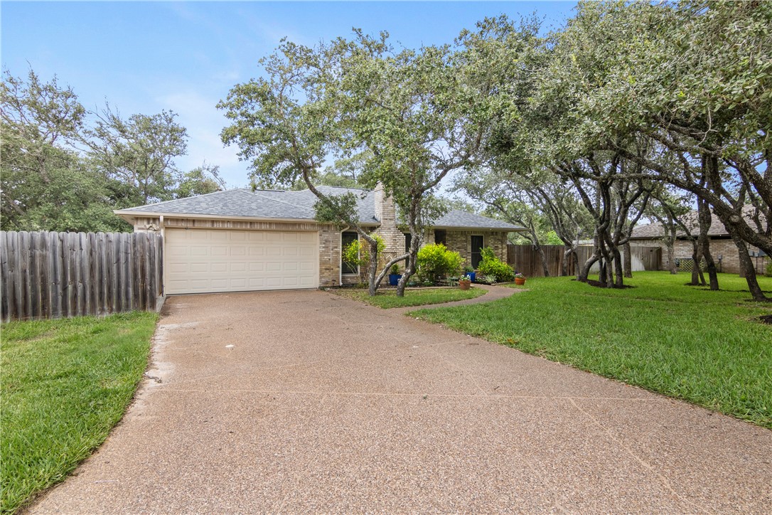 203 Highlands Dr Property Photo 3