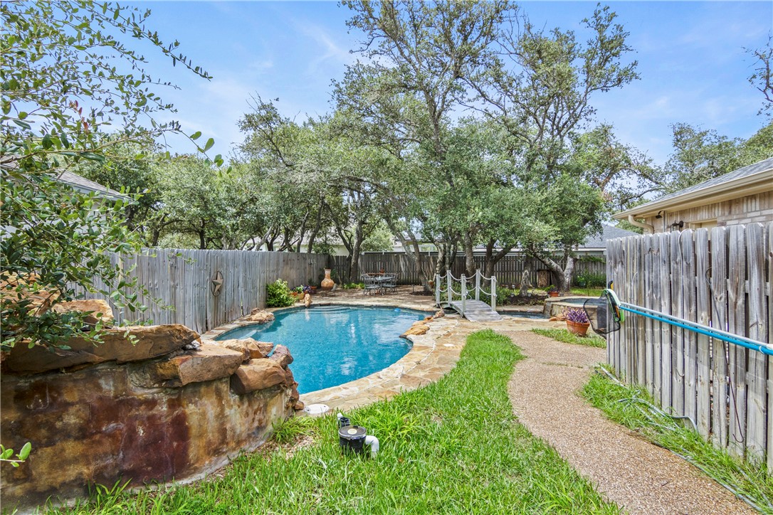203 Highlands Dr Property Photo 36