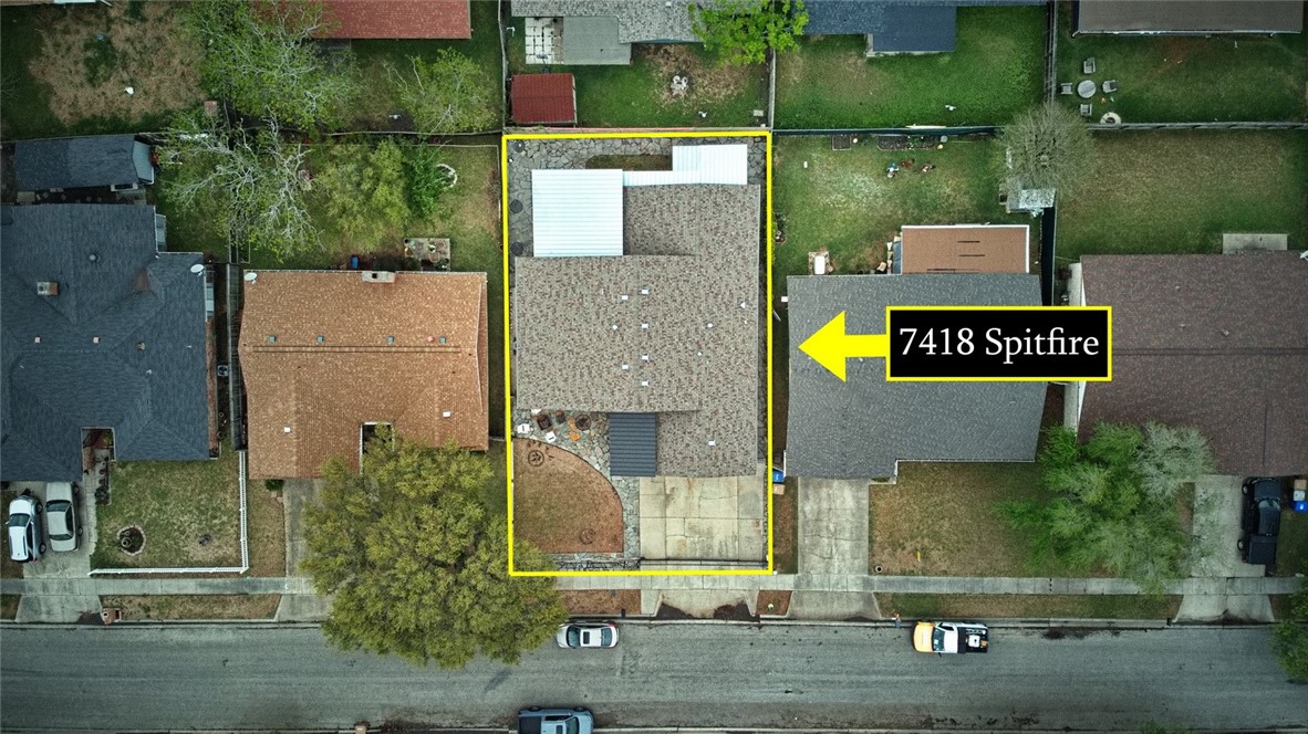 7418 Spitfire Dr Property Photo 5