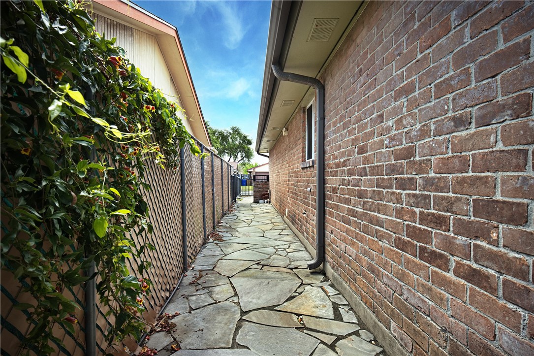 7418 Spitfire Dr Property Photo 27
