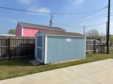 106 Teal Road Property Photo 7