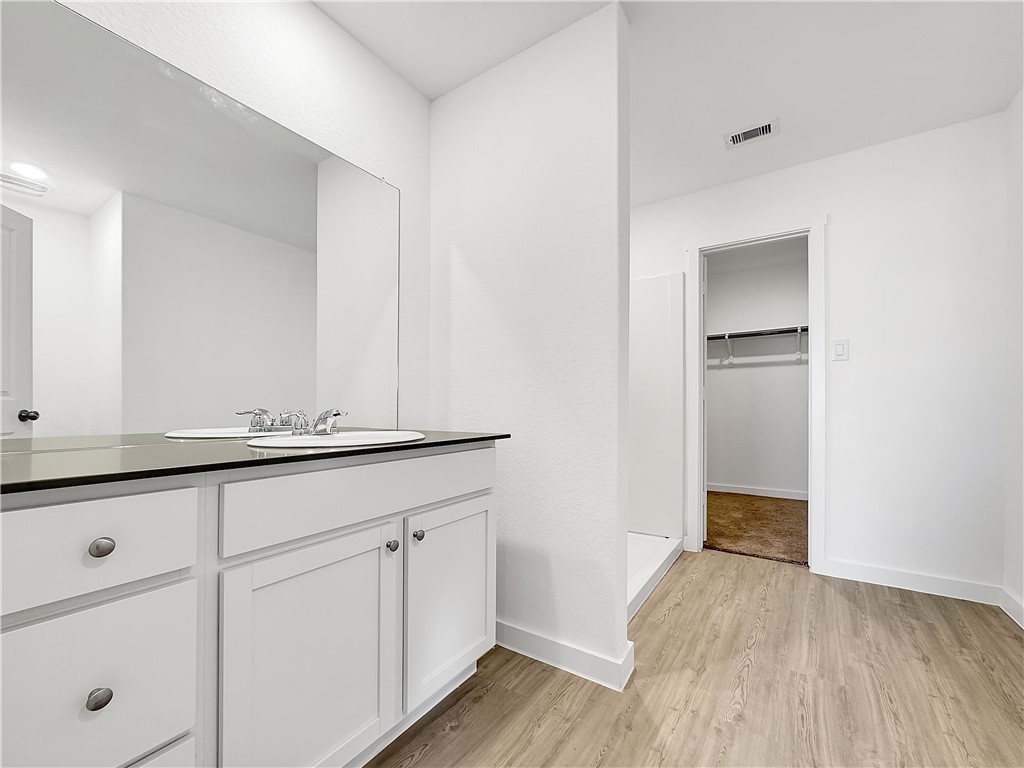 2713 Martell St Property Photo 18
