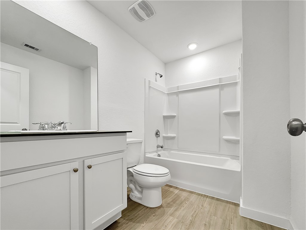 2713 Martell St Property Photo 21