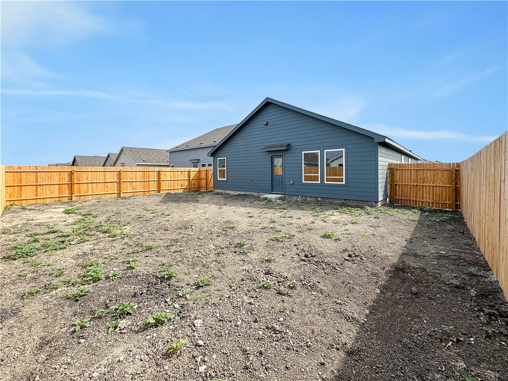2713 Martell St Property Photo 23