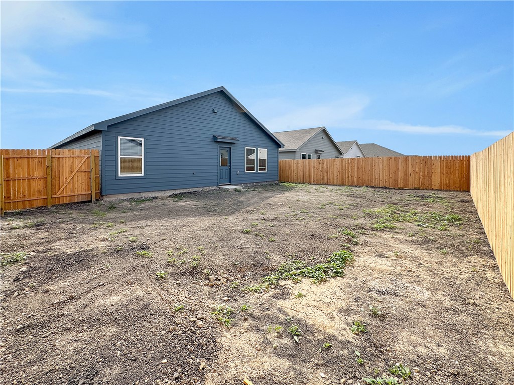 2713 Martell St Property Photo 25