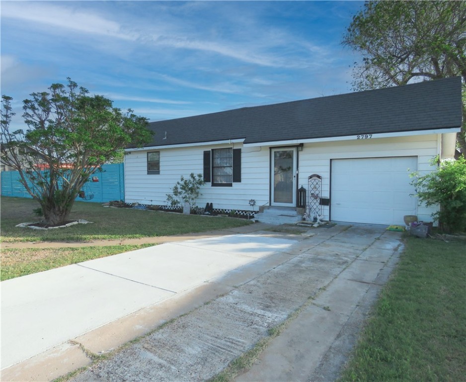 2797 Humble St Property Photo