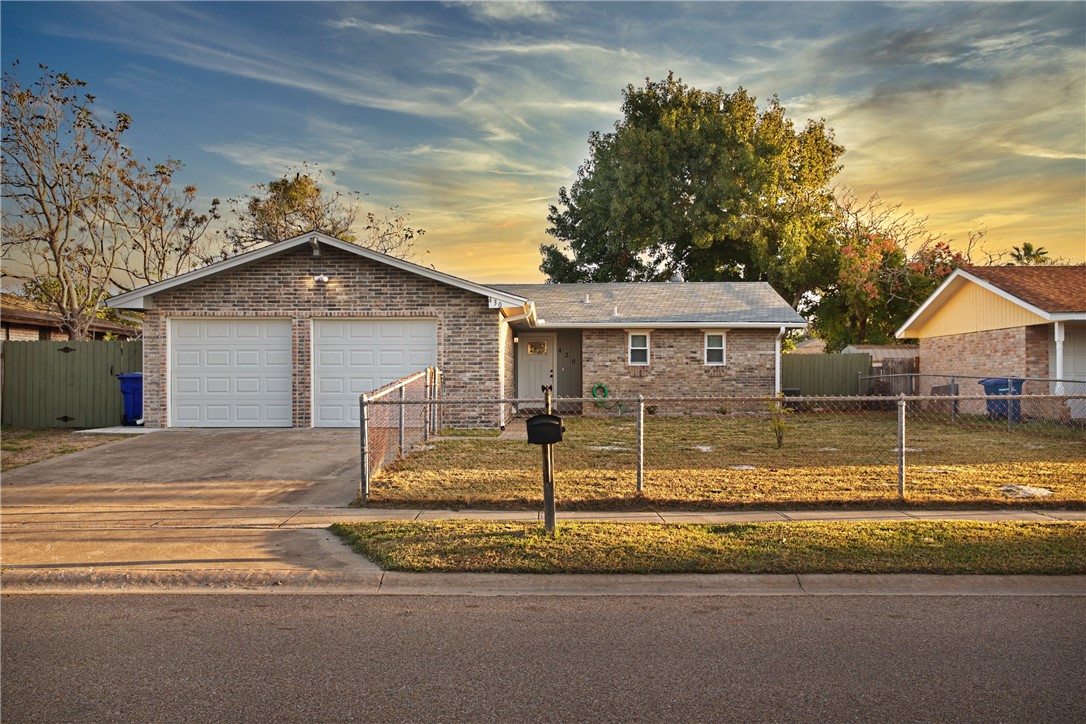 430 Orion Dr Property Photo 1