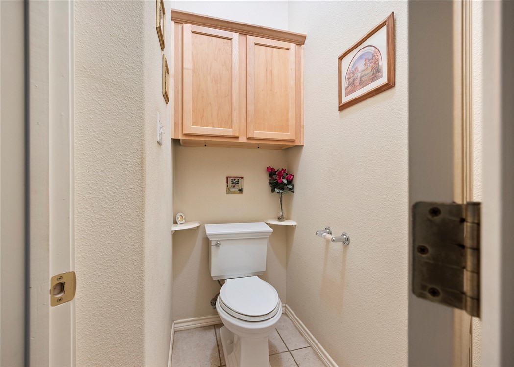 5806 Commonwealth Lane Property Photo 14
