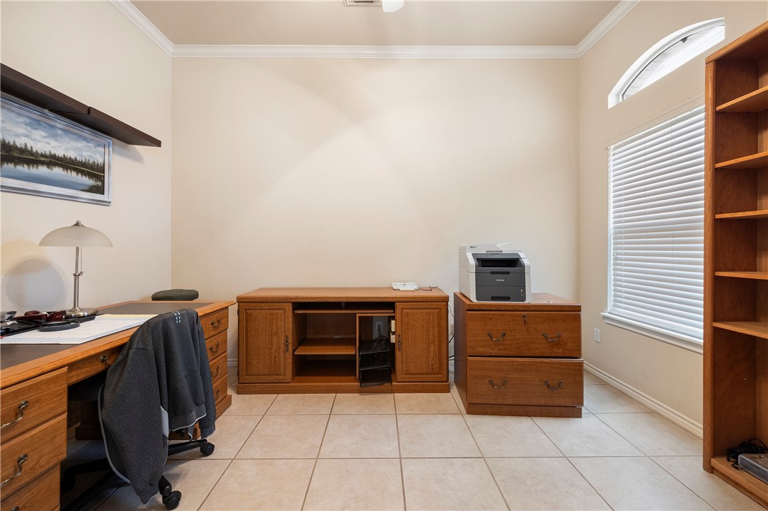 5806 Commonwealth Lane Property Photo 18