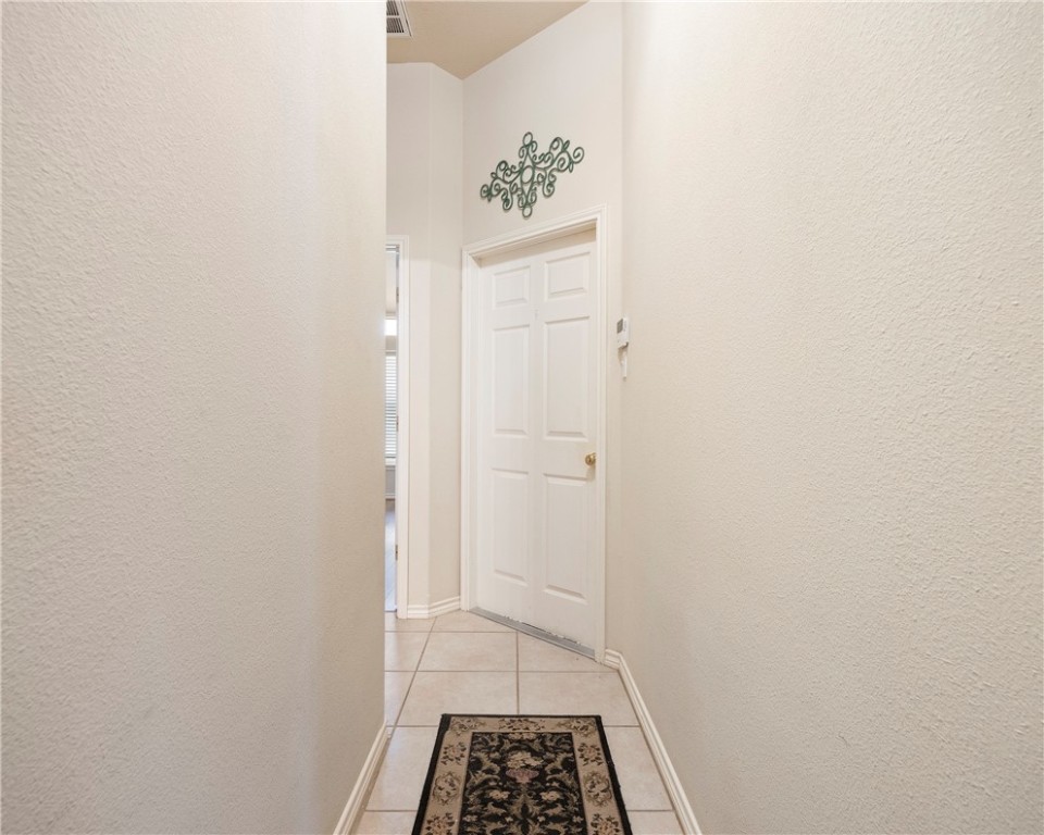 5806 Commonwealth Lane Property Photo 20