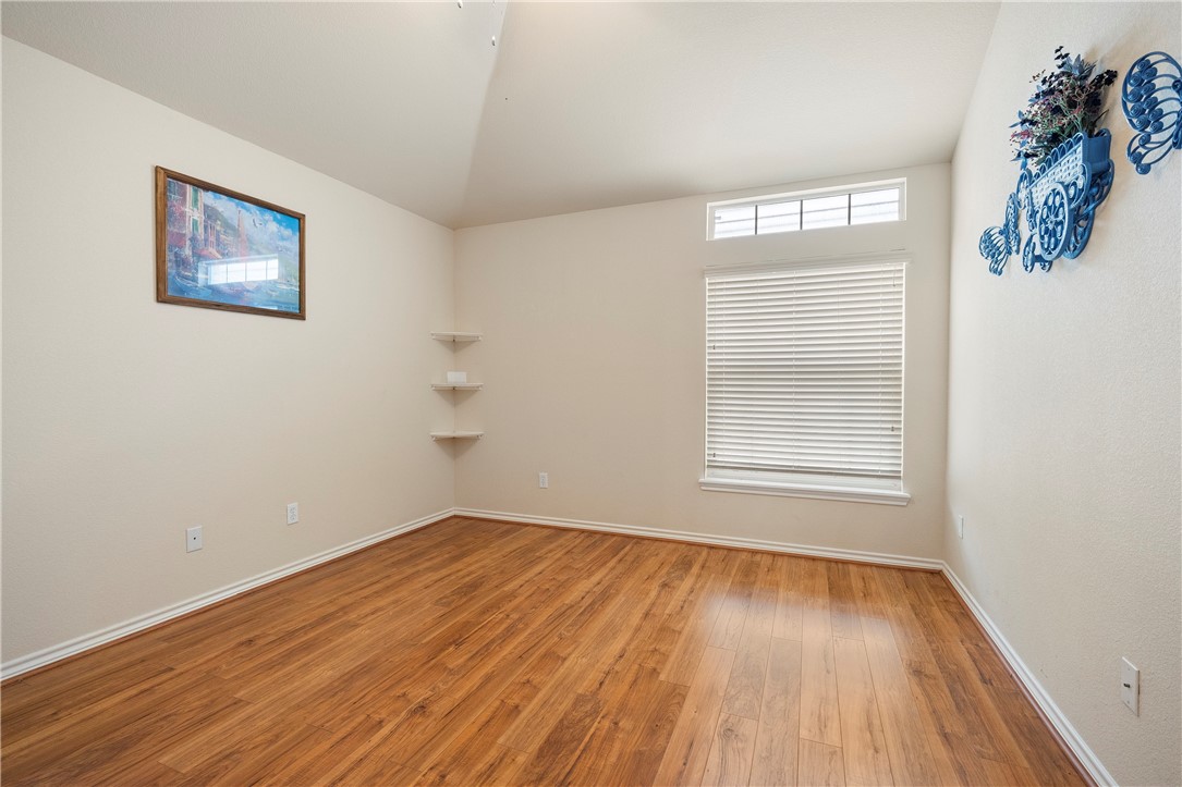 5806 Commonwealth Lane Property Photo 21