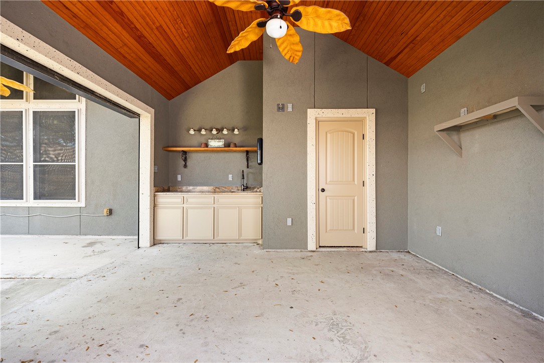 3805 Kangaroo Ct Property Photo 35