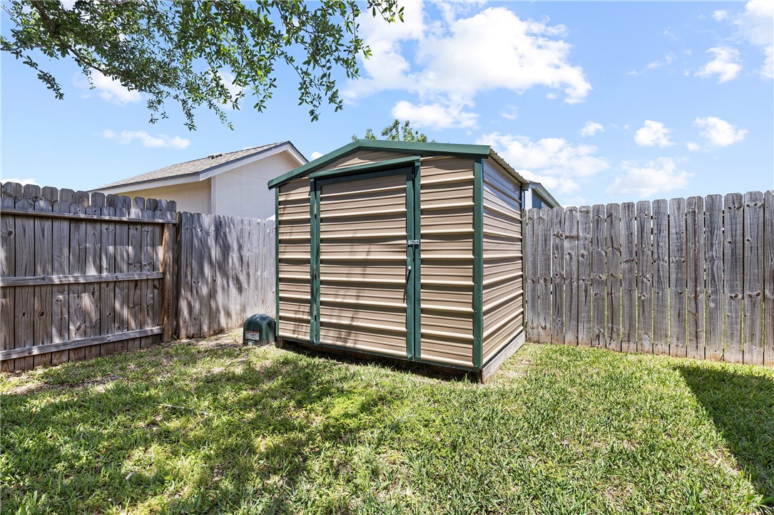 3805 Kangaroo Ct Property Photo 36