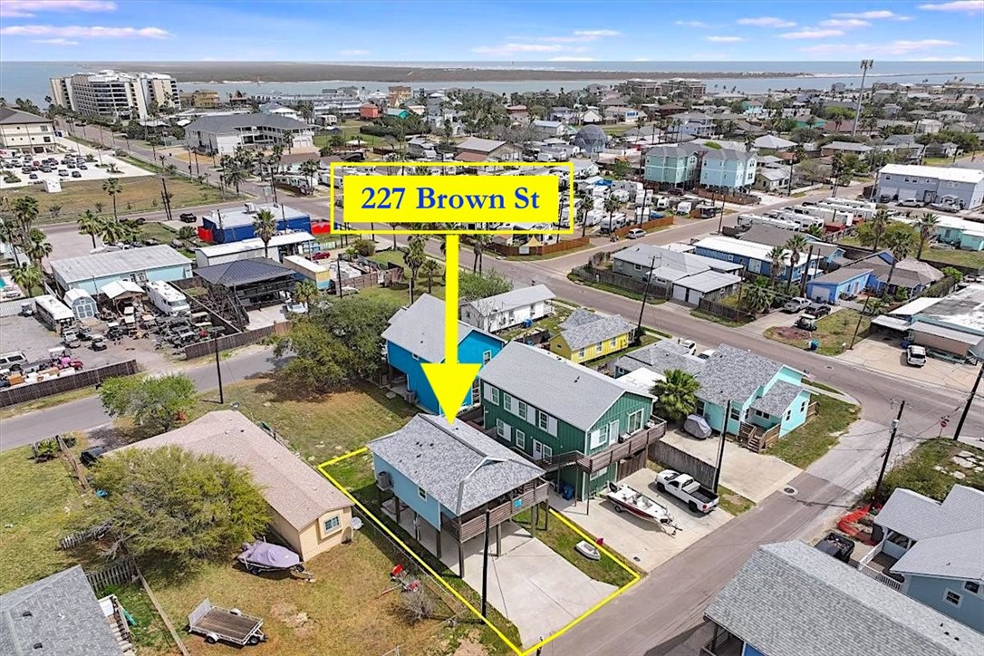 227 Brown St Property Photo 2