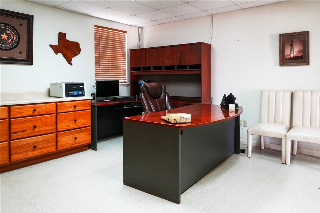 8835 Fm 893 Property Photo 15