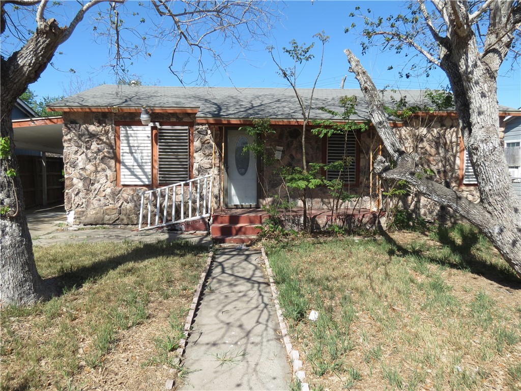 1826 Yale St Property Photo