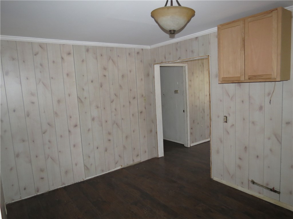 1826 Yale St Property Photo 10