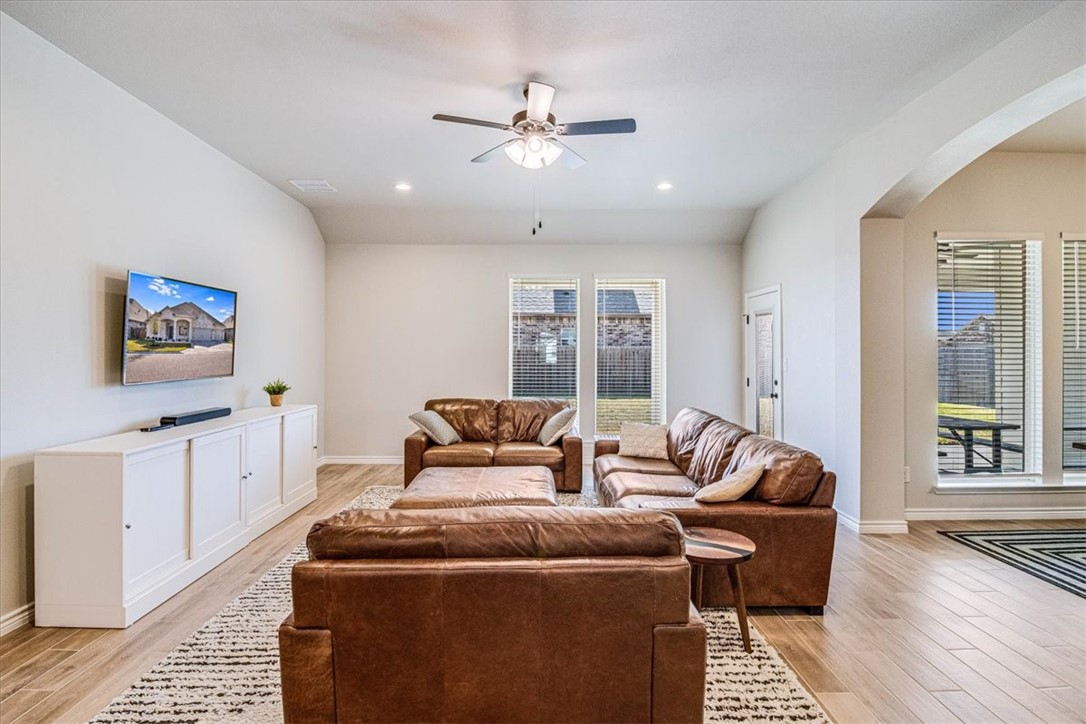 7930 Rancho Vista Blvd E Property Photo 12