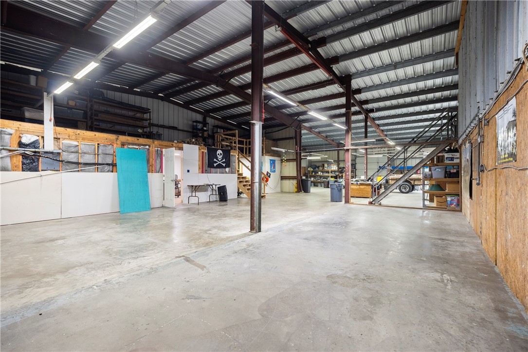 206 Highway 35 S Property Photo 10
