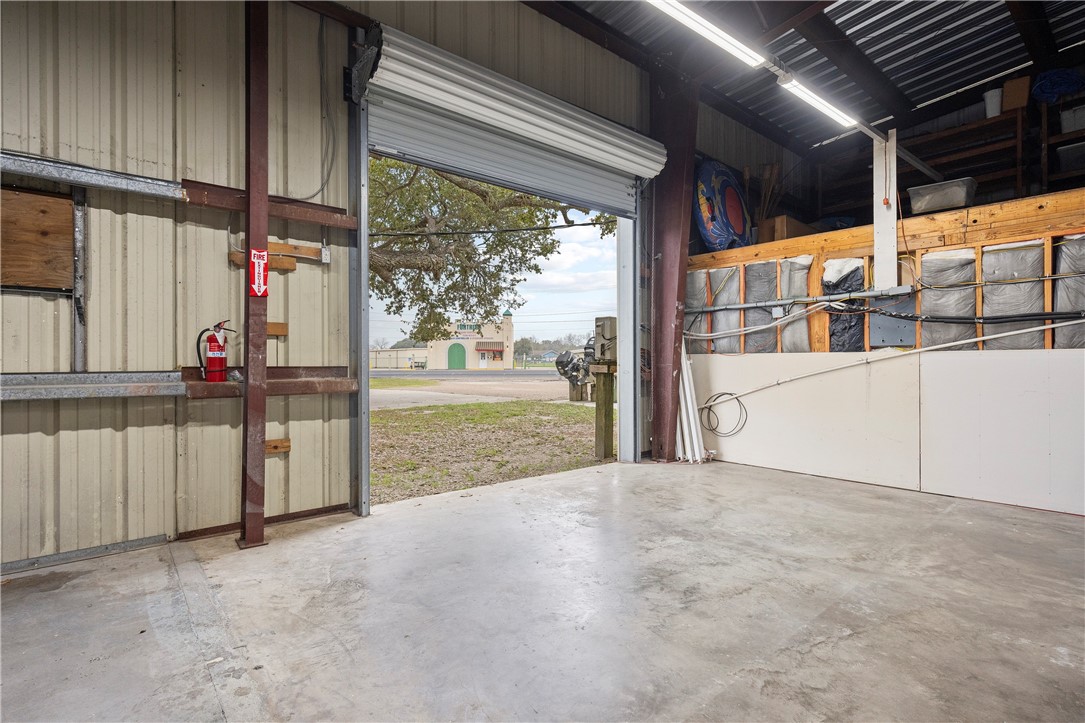 206 Highway 35 S Property Photo 11