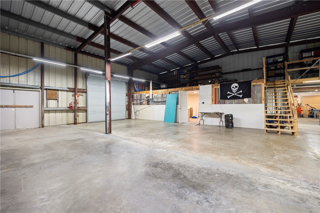 206 Highway 35 S Property Photo 12