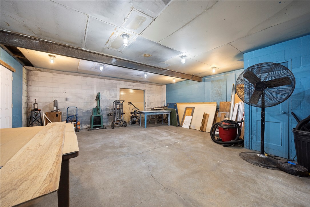 206 Highway 35 S Property Photo 19