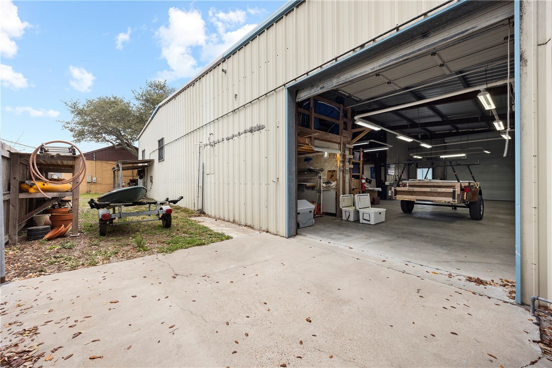 206 Highway 35 S Property Photo 21