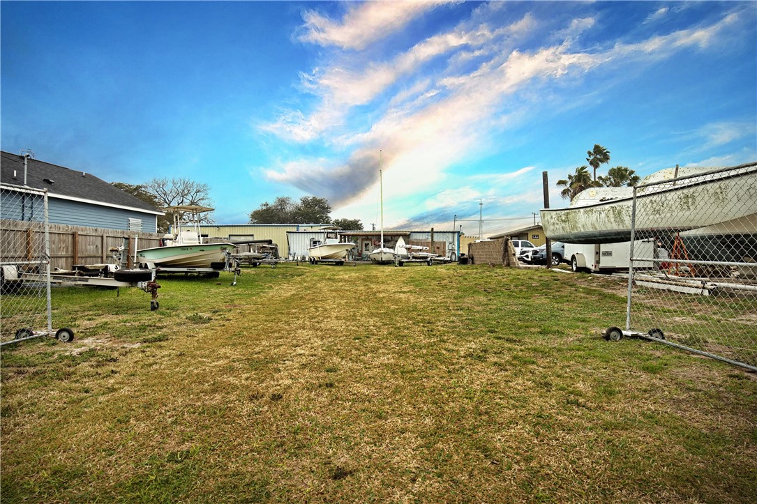 206 Highway 35 S Property Photo 36