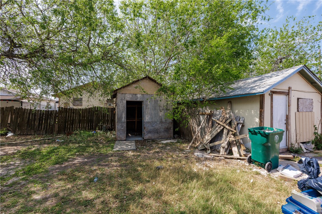 245 Cortez St Property Photo 24