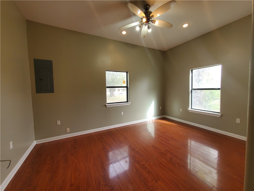 607 S 9th St Property Photo 5