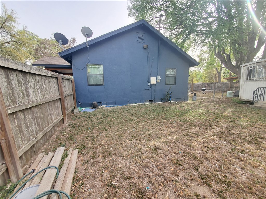 607 S 9th St Property Photo 8