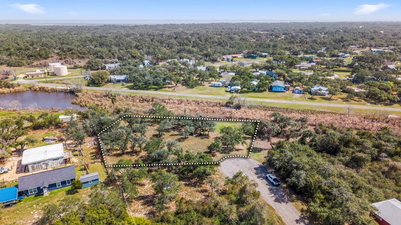 34 Oakshore Loop Property Photo 6