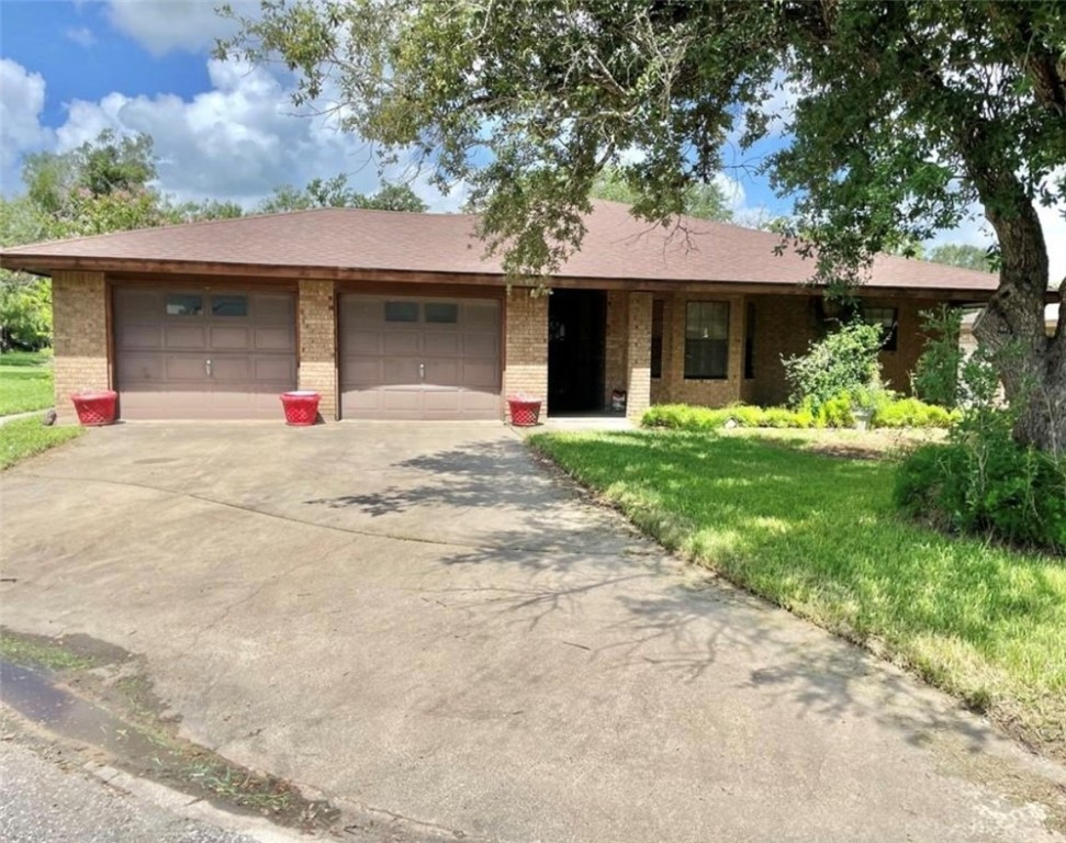 132 James Dr Property Photo