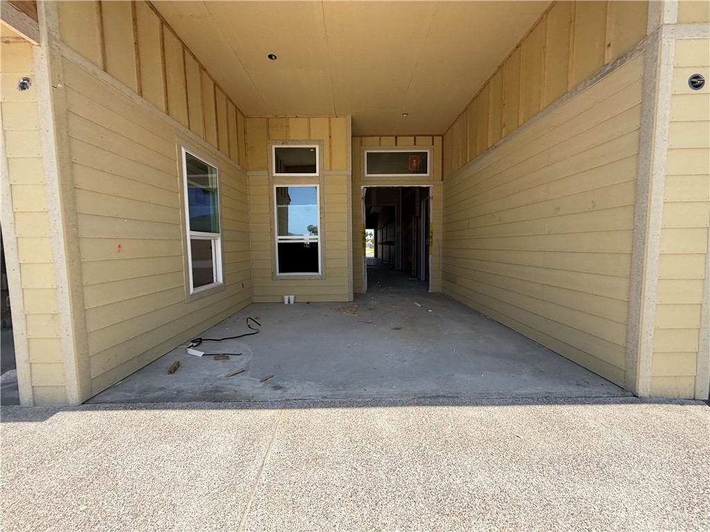 13722 Captain Kidd Dr Property Photo 3