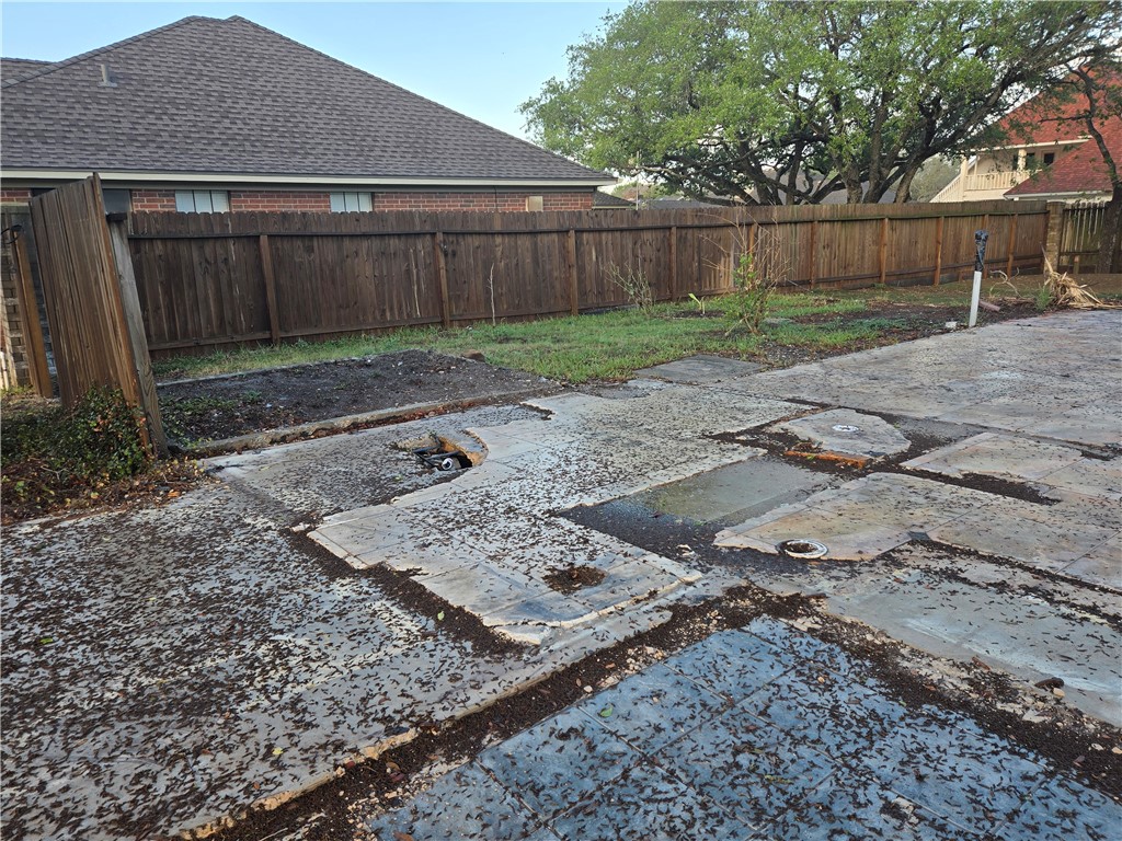 7001 Ashdown Dr Property Photo 5