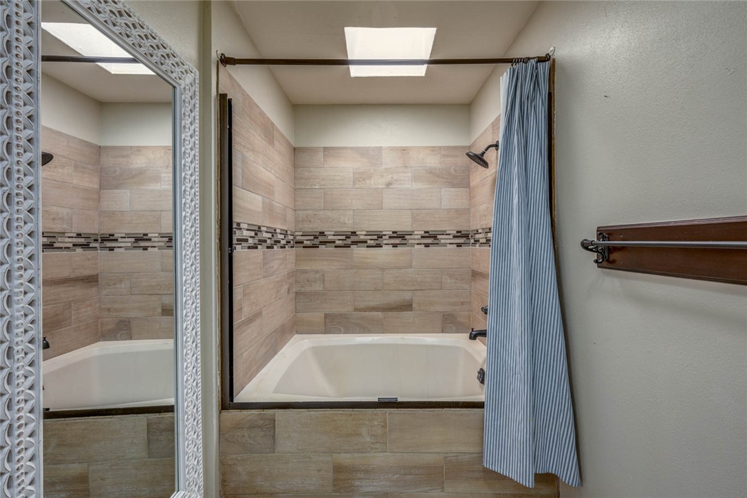 303 Sea Gate Dr Property Photo 20