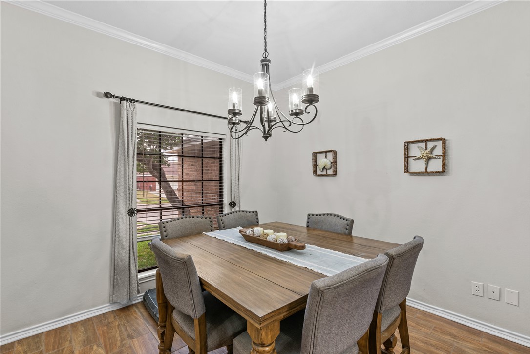 2205 Gershwin Property Photo 8